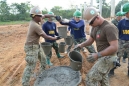 กองทัพไทย กองทัพสหรัฐอเมริกา และกองทัพมาเซีย ร่วมกันดำเนินการก่อสร้างอาคารอเนกประสงค์ ในโครงการช่วยเหลือประชาชน การฝึกคอบร้าโกลด์ ๑๖